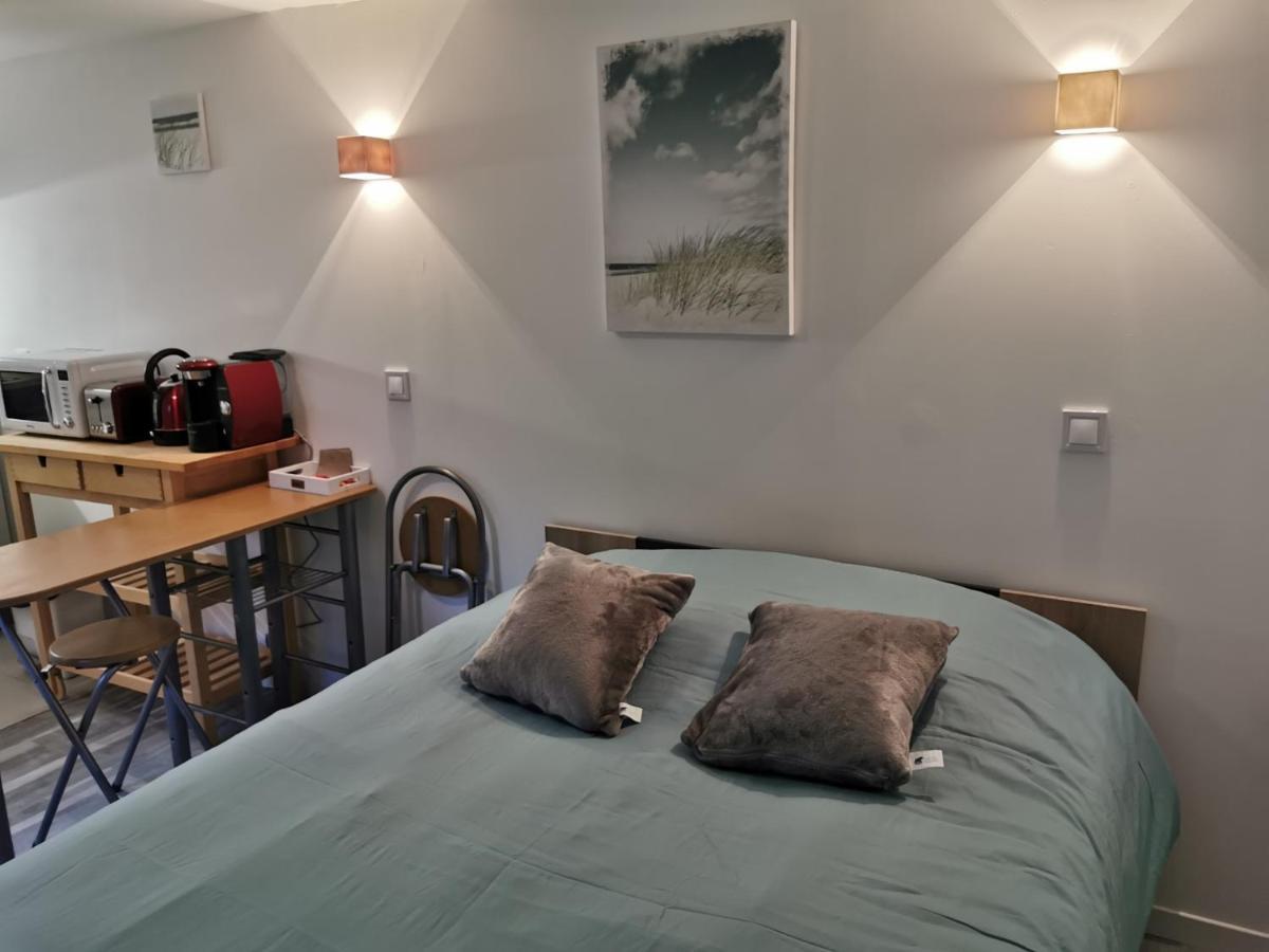 La Petite Cour Apartamento Honfleur Exterior foto